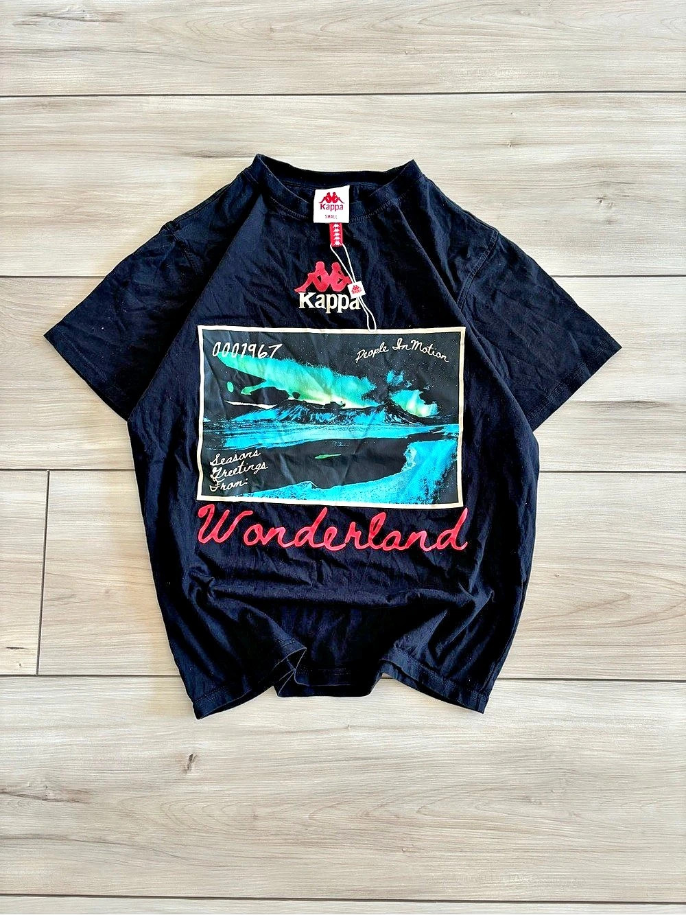 Kappa Wonderland Y2K skater grunge streetwear Men’s Graphic Tee size small